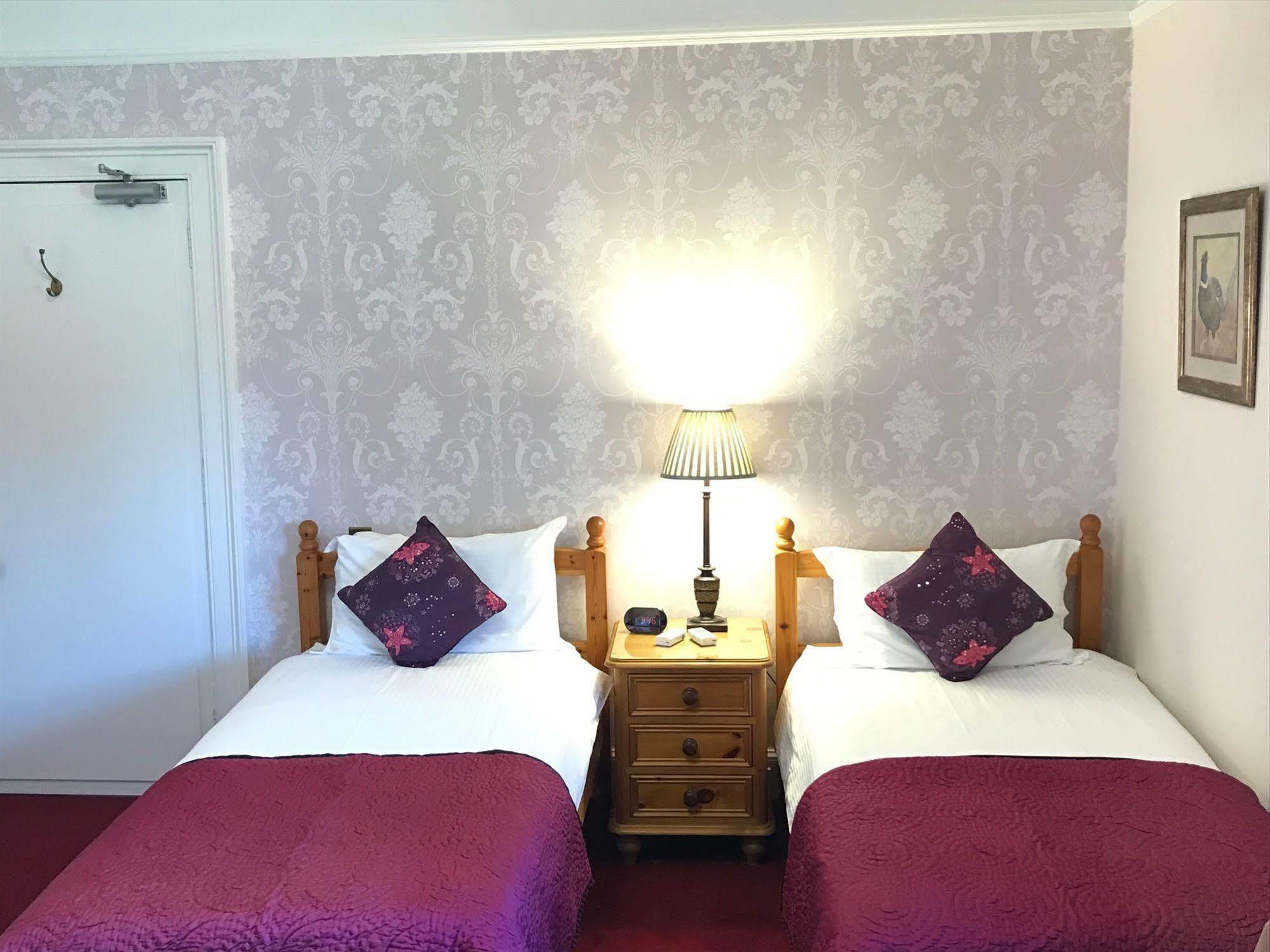 Rossmor Bed & Breakfast Grantown-on-Spey المظهر الخارجي الصورة