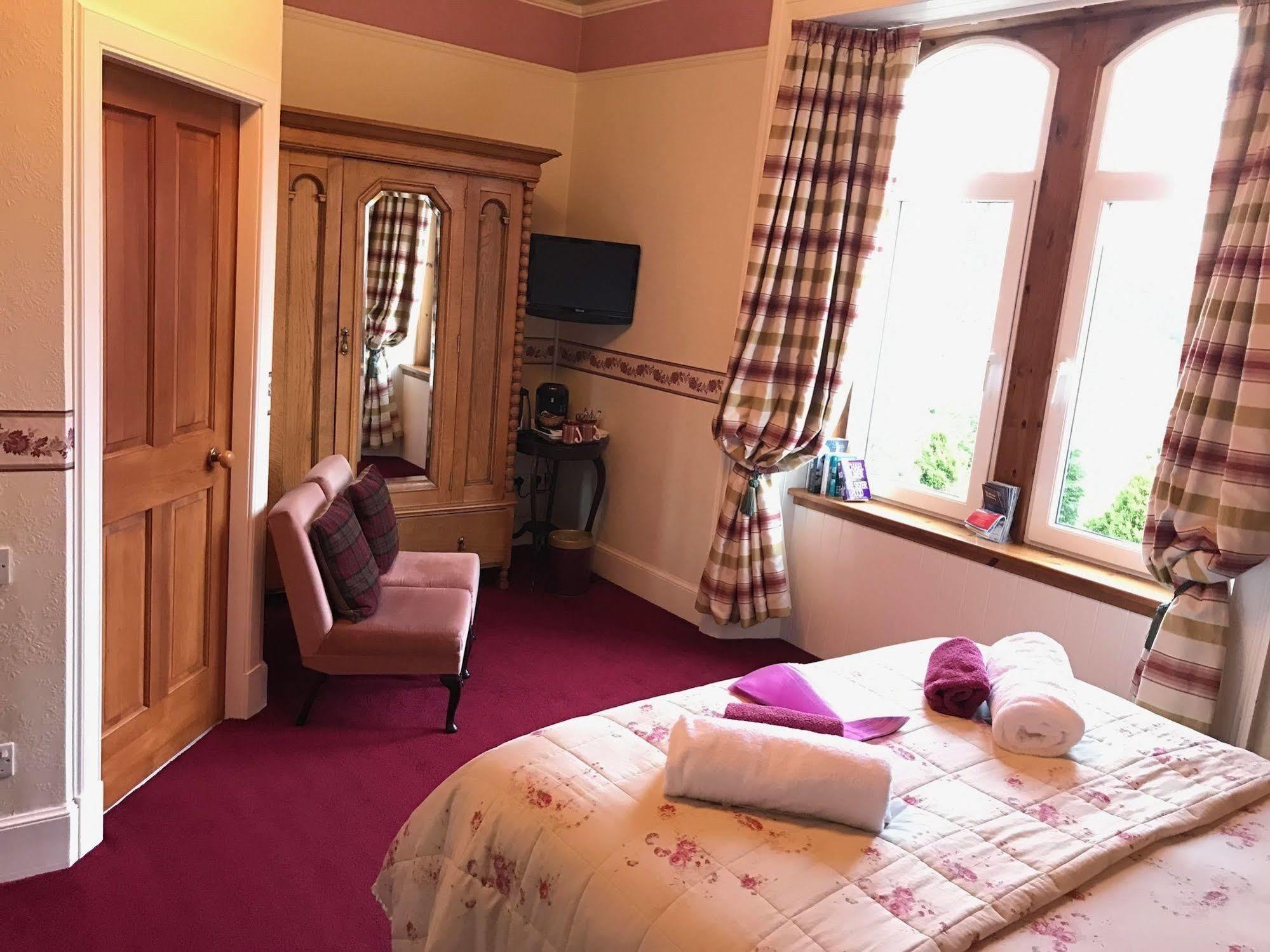 Rossmor Bed & Breakfast Grantown-on-Spey المظهر الخارجي الصورة