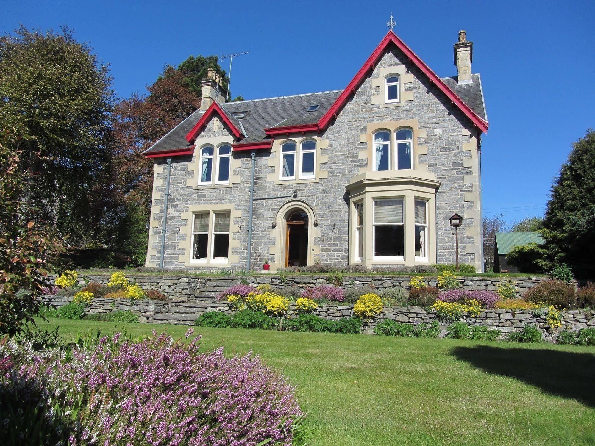 Rossmor Bed & Breakfast Grantown-on-Spey المظهر الخارجي الصورة