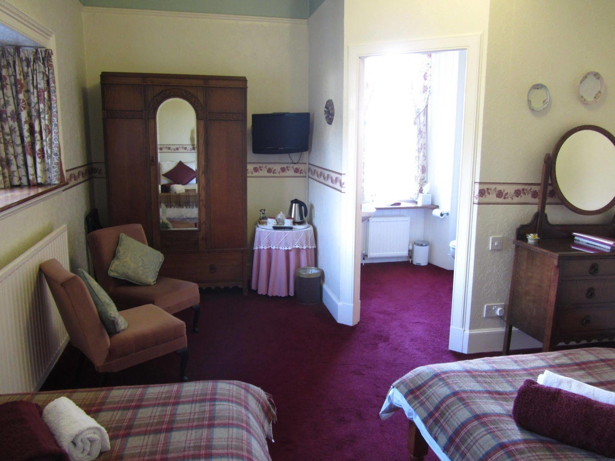 Rossmor Bed & Breakfast Grantown-on-Spey المظهر الخارجي الصورة