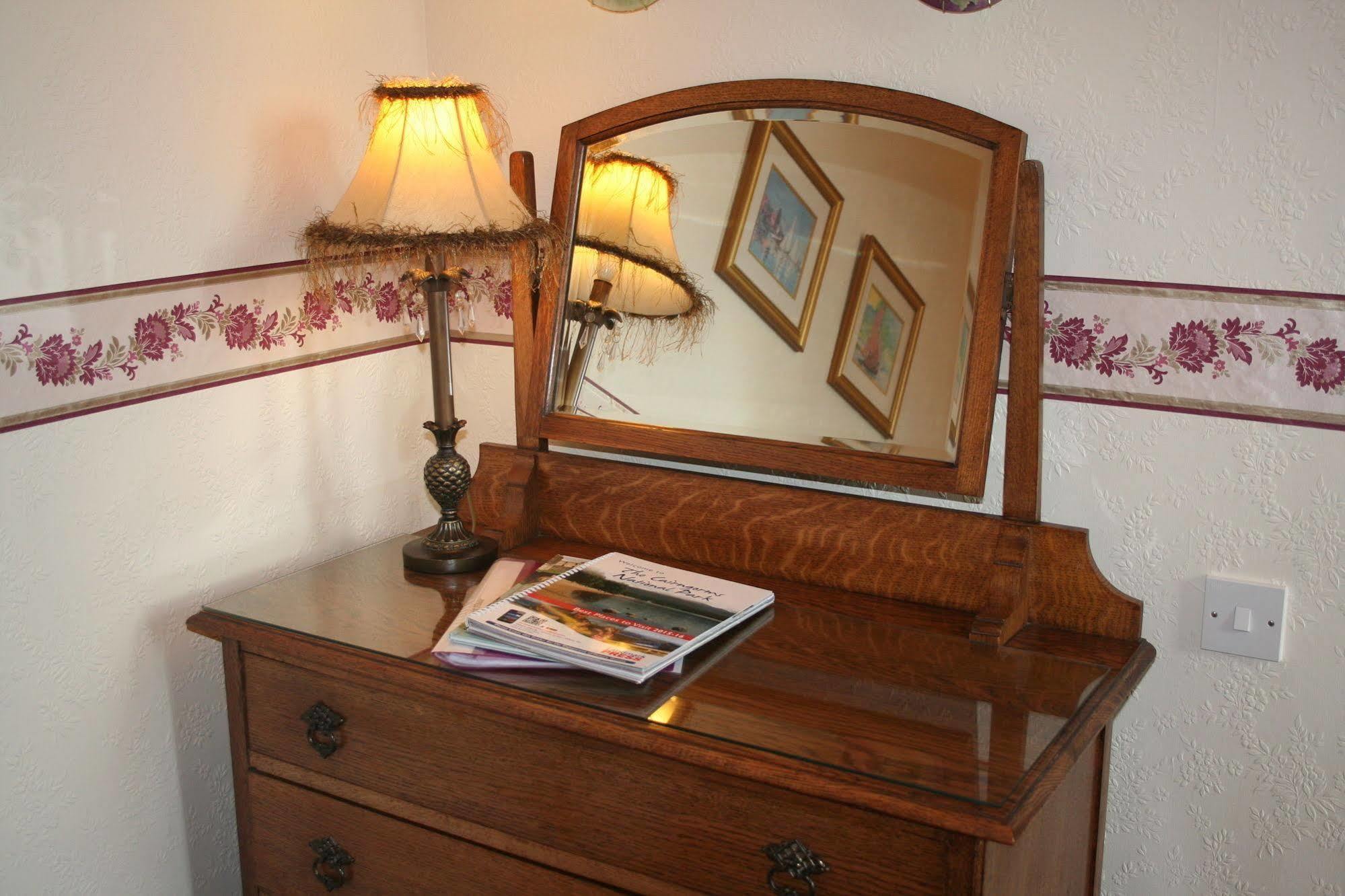 Rossmor Bed & Breakfast Grantown-on-Spey المظهر الخارجي الصورة