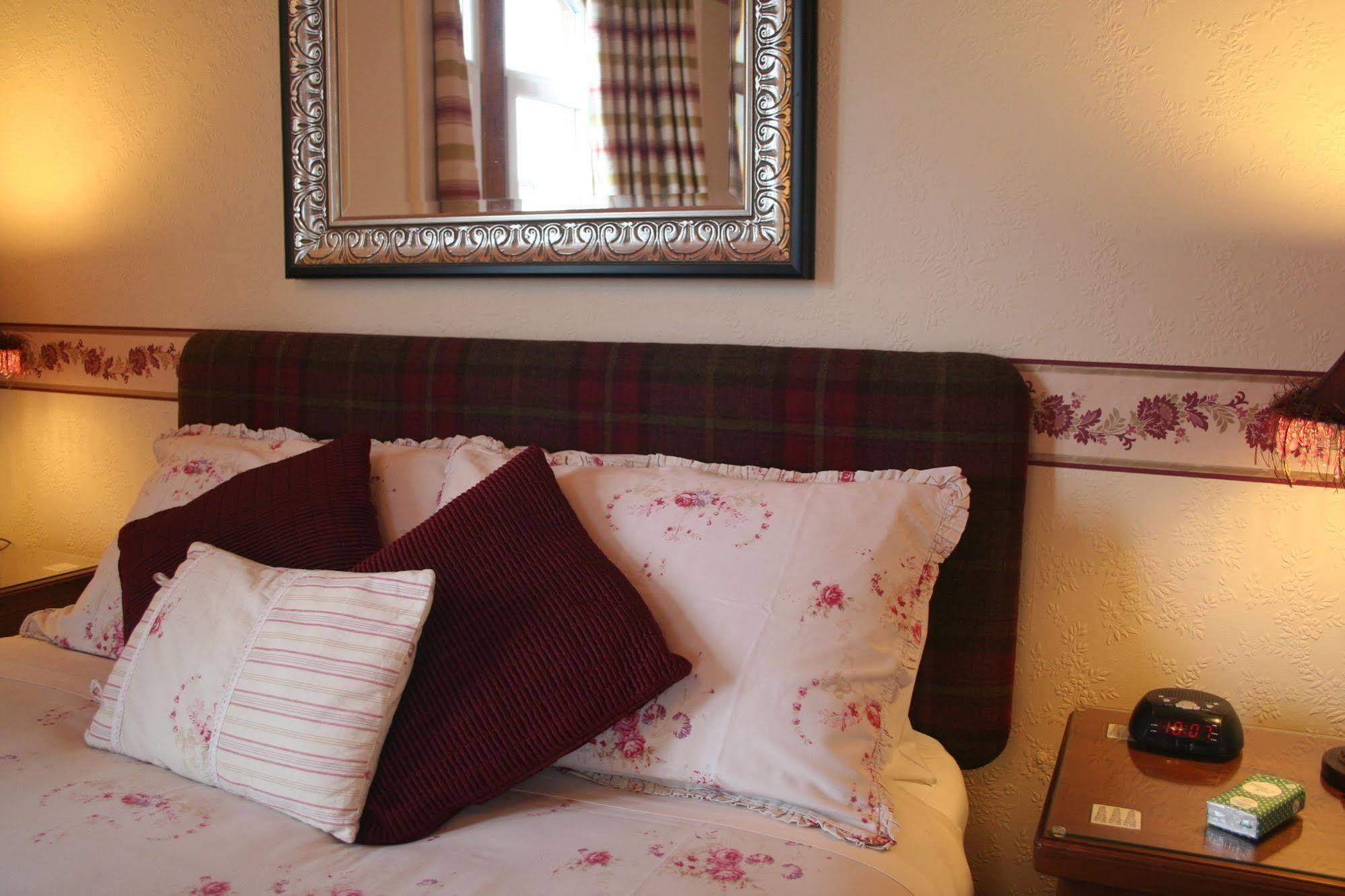 Rossmor Bed & Breakfast Grantown-on-Spey المظهر الخارجي الصورة